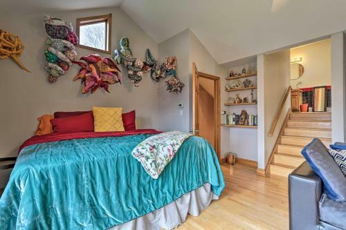 Unique Catskills Hideaway - Walk To Lake Jeff