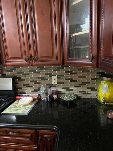 Hostal A Lavish Room In Queens