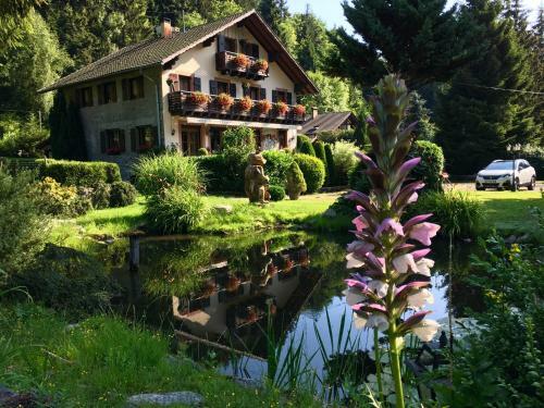 Hostal Chambres D'h�tes Des Cascades St-nicolas
