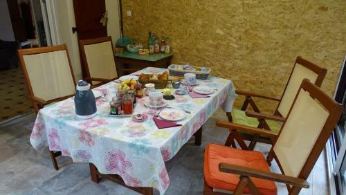 Bed & Breakfast Chambres De Month�ard