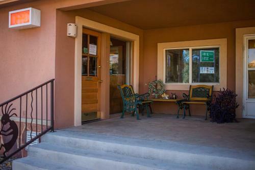 Motel Kokopelli Inn