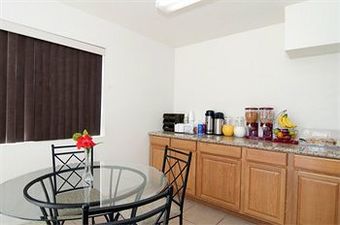 Motel Americas Best Value Inn And Suites Groves