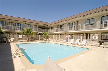 Motel Americas Best Value Inn And Suites Groves