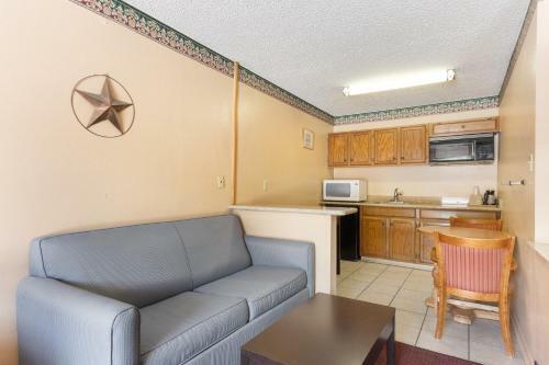Hotel Freer Executive Inn & Suites