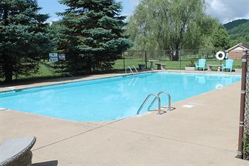 Motel Americourt Hotel - Mountain City