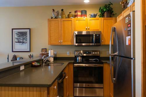 Hotel Long Trail House - Stratton Mountain