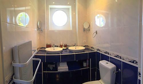 Hostal Le Mas Des Abeilles