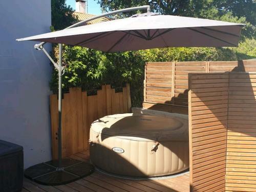 Hostal Maisonnette Guest Home