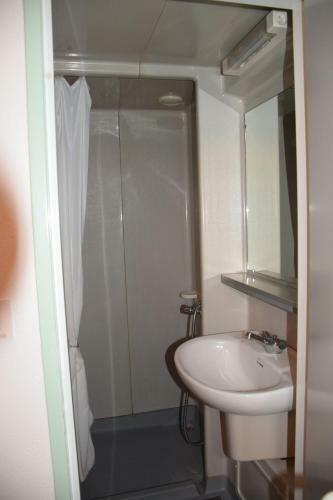 G�te Escale 2/4 Pers Proche Plage Et Commerce