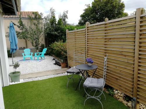 Joli Studio Ind�pendant 700m Des Plages