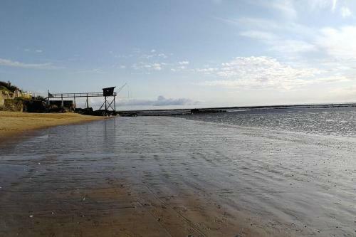 Joli Studio Ind�pendant 700m Des Plages