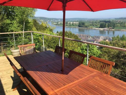 Hostal Vue Seine - Gite Panorama