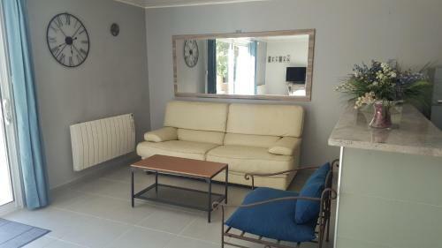 Hostal Mas Des Marcellines