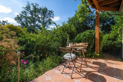 Suite De La Vall�e Des Ch�nes