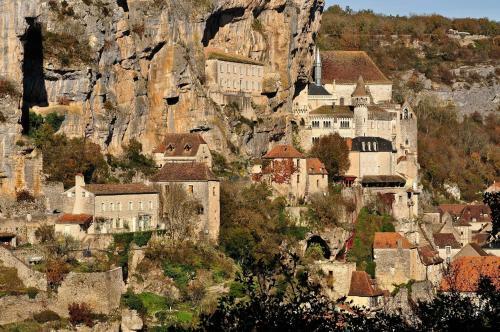 G�te Les Cl�s Des Champs
