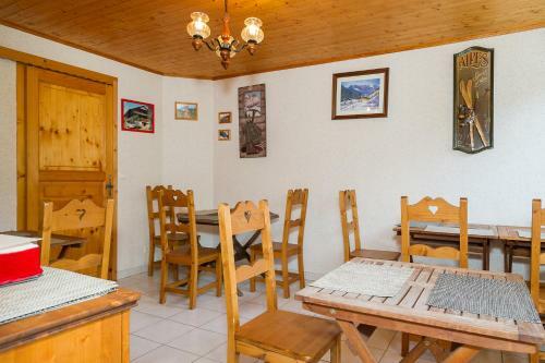 Bed & Breakfast Chambre Et Table D'h�te La Petite Bergerie