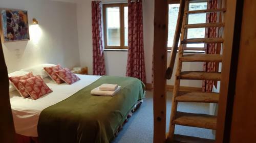 Hostal La Ferme Du Nant