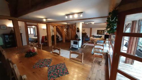 Hostal La Ferme Du Nant