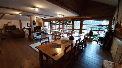 Hostal La Ferme Du Nant