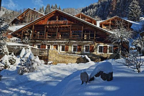 Hostal La Ferme Du Nant