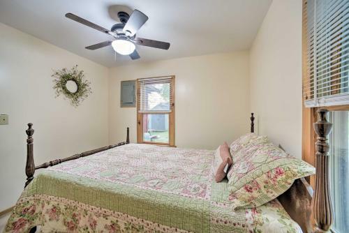 Riverfront Escape With Dock, 19 Mi To Saratoga!