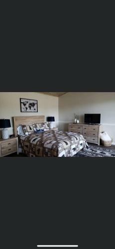 The Snowshoe Lodge
