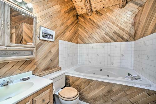 Rustic Log Cabin With Yard - 9 Mi To Hunter Mtn