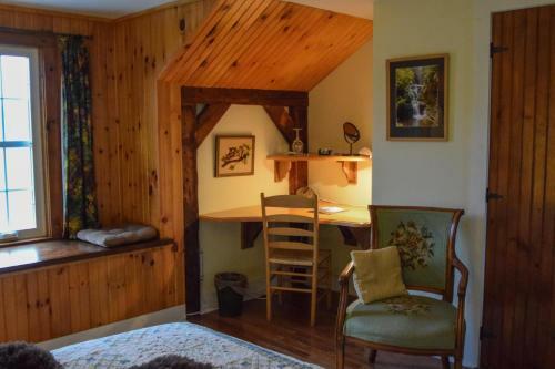 Enfield Manor Bed&breakfast And Vacation Rental