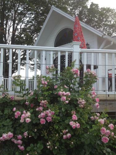 Enfield Manor Bed&breakfast And Vacation Rental