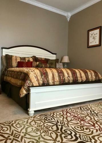 Tillinghast Manor Bed & Brunch