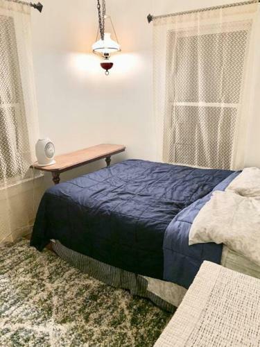 Cute And Cozy Rustic Cottage Just 30 Minutes To Nyc