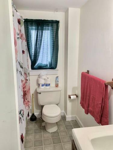 Cute And Cozy Rustic Cottage Just 30 Minutes To Nyc