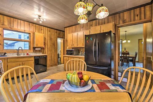 Penn Yan Escape With Yard, 1 Mi To Keuka Lake!