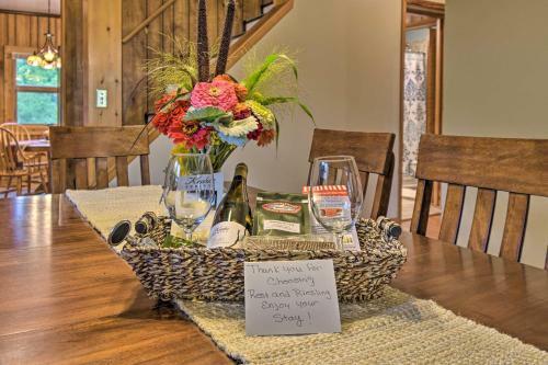 Penn Yan Escape With Yard, 1 Mi To Keuka Lake!
