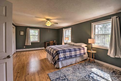 Penn Yan Getaway With Spacious Deck And Yard!