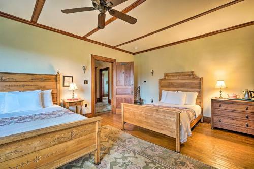 Pet-friendly Victorian Homestead With Fire Pit!