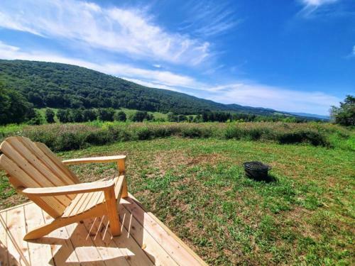 Tentrr Signature Site - Maybrook Farm - The Ridge
