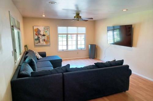 Comfortable Entire House For Rent 4 Bed 3 Baths