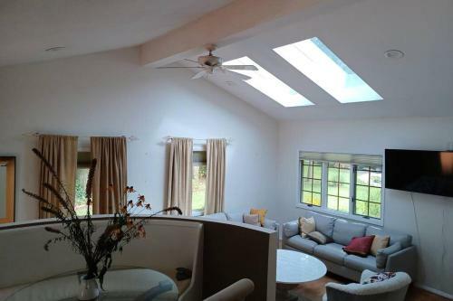 Comfortable Entire House For Rent 4 Bed 3 Baths
