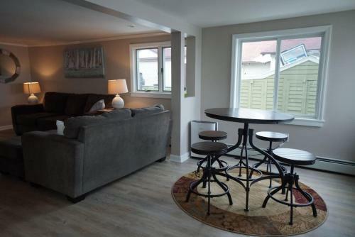 Newly Renovated House On Lake Champlain - 4 Br!
