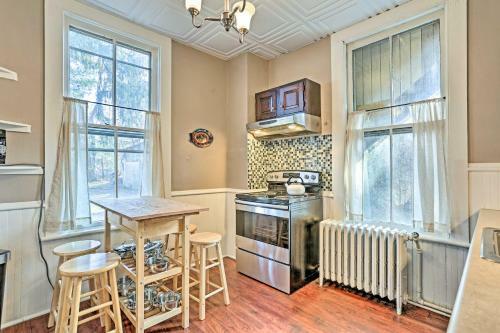 Apartamento Centrally Located Apt In Victorian Mansion!