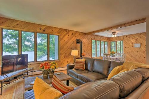 Rock Hill Home With Fire Pit On Wanaksink Lake!