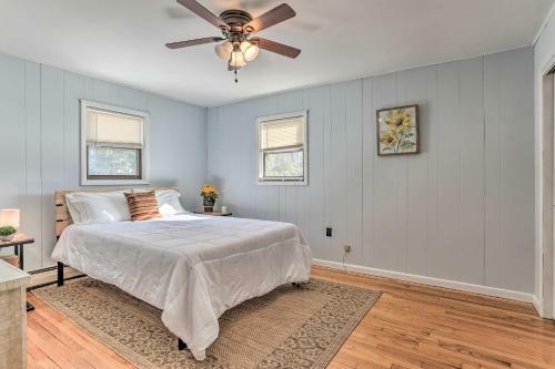 Rock Hill Home With Fire Pit On Wanaksink Lake!