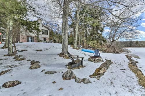 Rock Hill Home With Fire Pit On Wanaksink Lake!