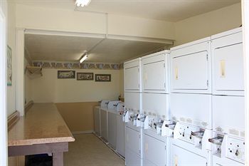 Hotel Riverside Resort & Rv Park
