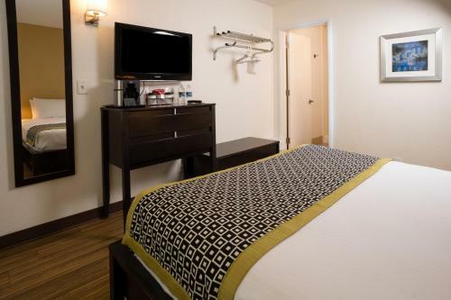 Hotel Park Lane Suites & Inn