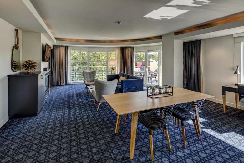 River's Edge Hotel & Spa