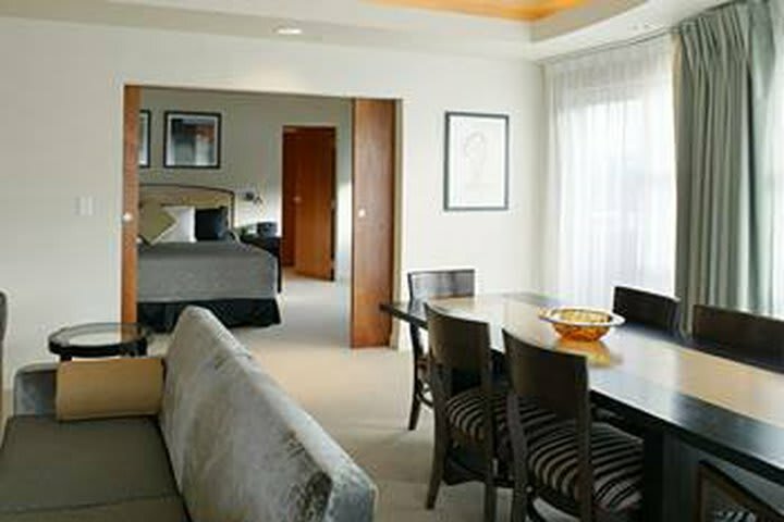 River's Edge Hotel & Spa