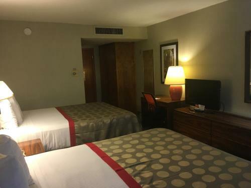 Hotel Ramada Portland Airport
