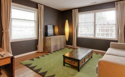 Apartamentos Doyle Lovejoy